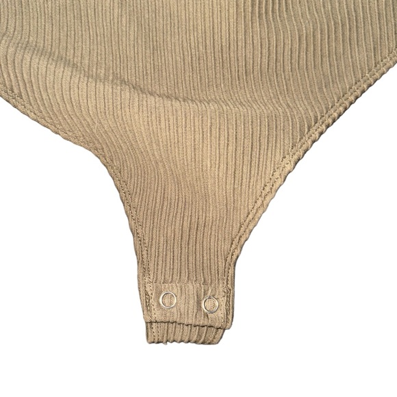 NWT Good American Half-Zip Bodysuit, Size 2 - Picture 5 of 7